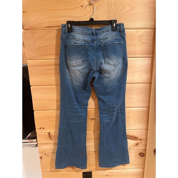 Bootcut Jean - Picture 3 of 4